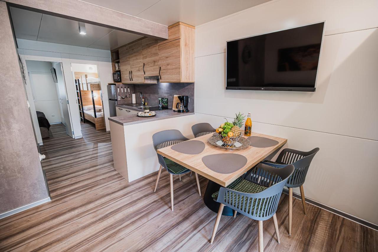 Premium Mobile Homes With Thermal Riviera Tickets Catez ob Savi Εξωτερικό φωτογραφία