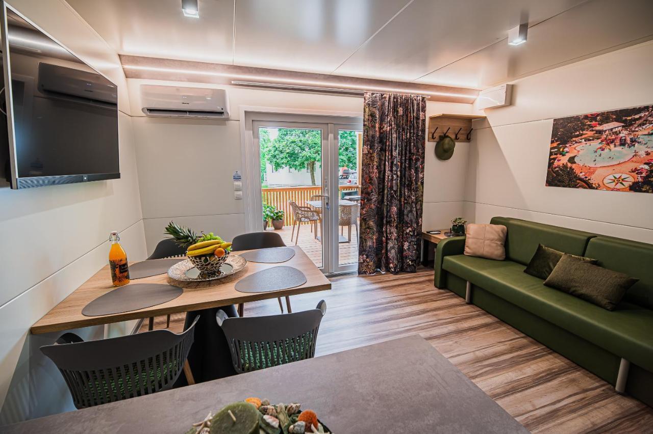 Premium Mobile Homes With Thermal Riviera Tickets Catez ob Savi Εξωτερικό φωτογραφία