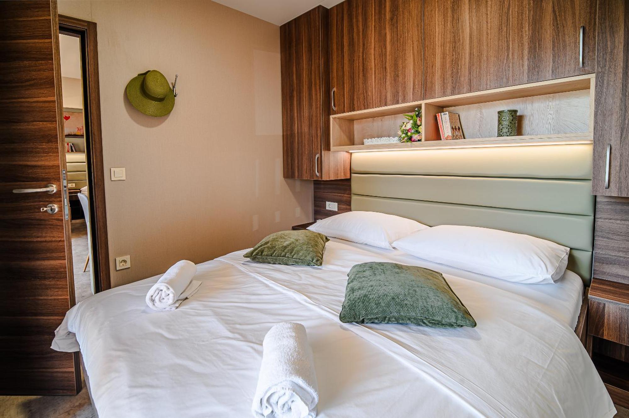 Premium Mobile Homes With Thermal Riviera Tickets Catez ob Savi Εξωτερικό φωτογραφία